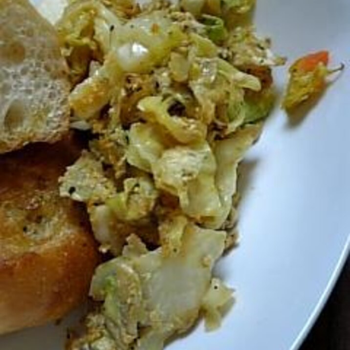 ほんのり甘い たまごとキャベツの炒め物